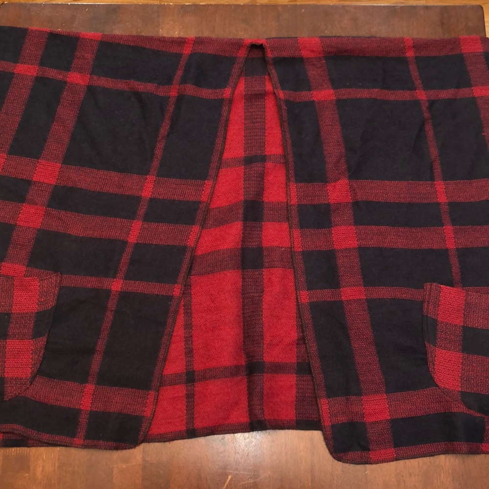 Winter Cape Style Top (with pockets!)